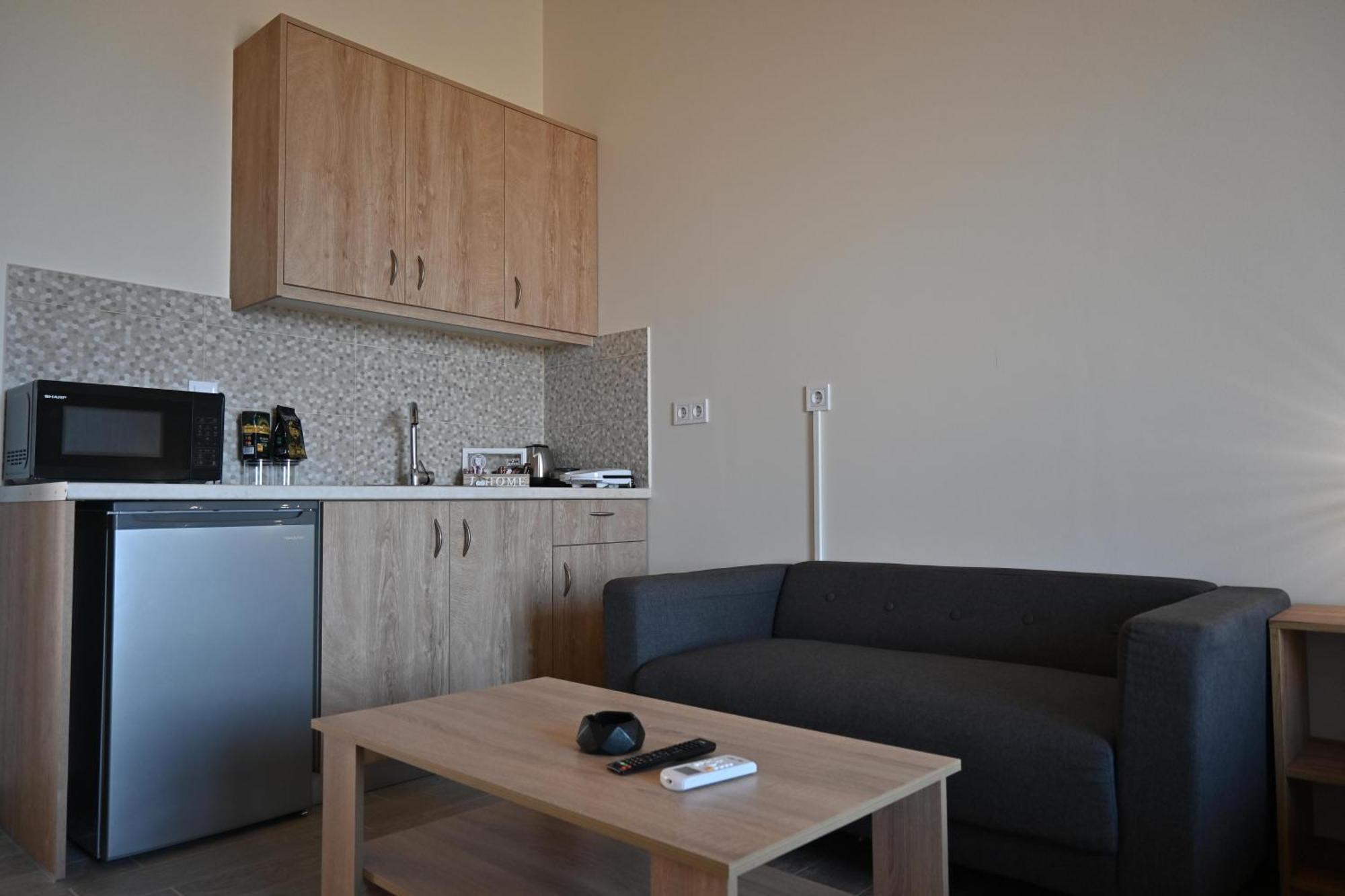 Lithino Rooms 卡拉马塔 外观 照片